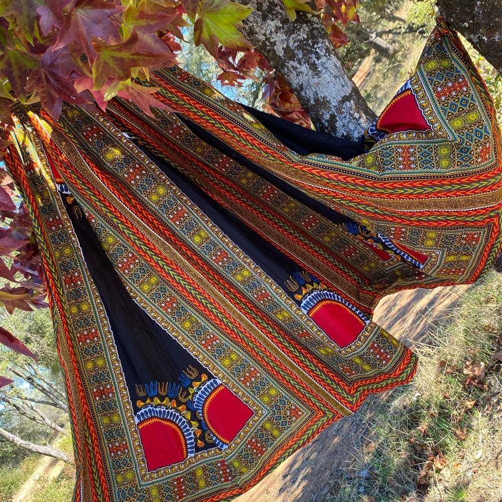Vibrant Multicolor Full Circle Statement Skirt - Picture 9 of 13